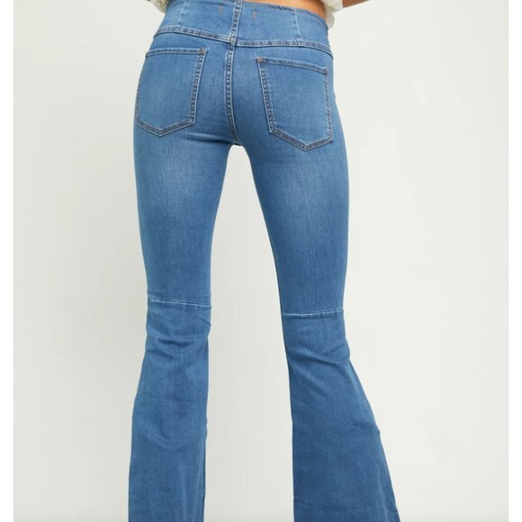 Free People We The Free Penny Pull-On Flare Blue Jeans - Size 25 - Picture 2 of 8